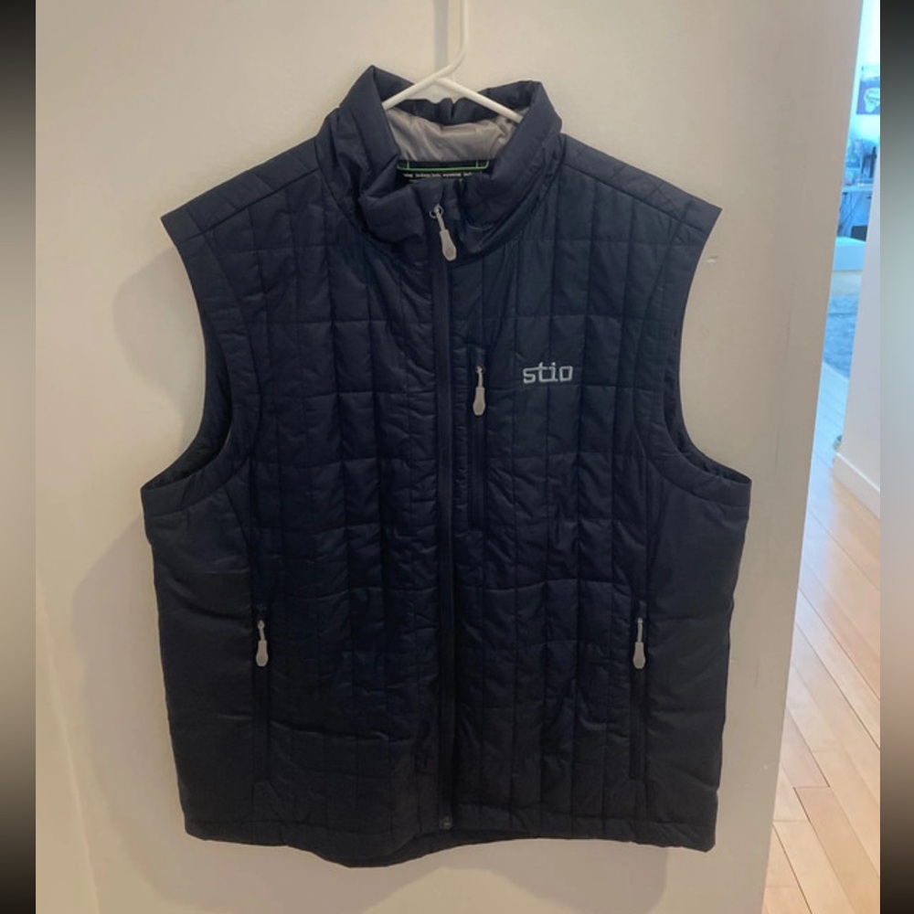 stio men’s azura insulated vest